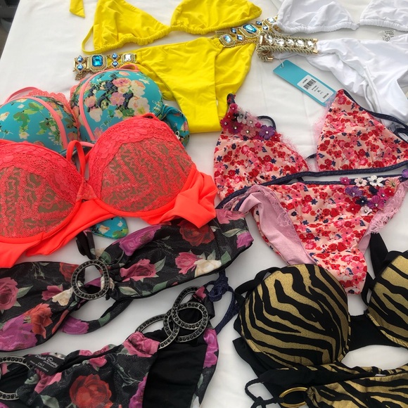 Beach bunny group exposure … my entire beach bunny collection is for sale … - Picture 3 of 17